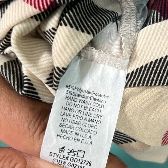 👑✅PRICE FIRM✅Classic Check Slip Midi Body Con Dress. Brand new! - Picture 6 of 10